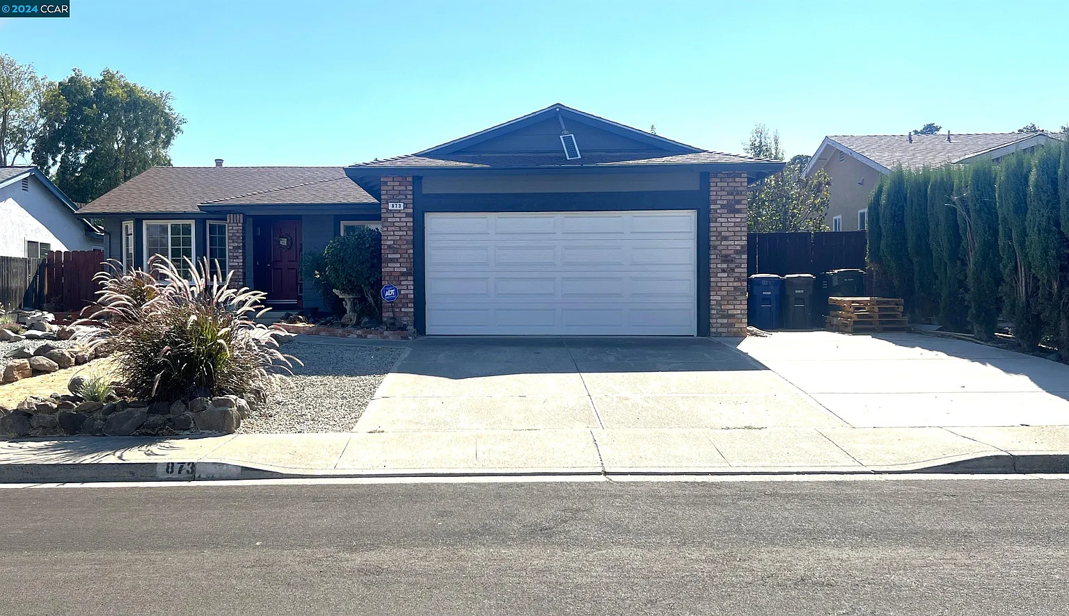 873 Santa Susana Way photo 1