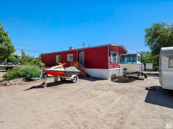 5590 Lil Abner Ln, Sun Valley, NV 89433