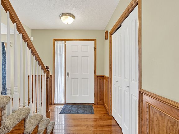 3rd image of 3413 Brook Run Dr