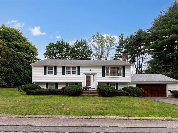 2nd image of 44 Ellis Cir