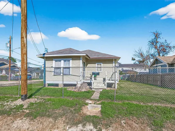 1110 Mathis St, Houston, TX 77009