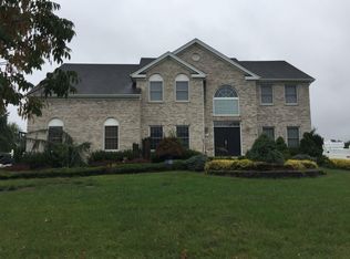 8 Cedar Knoll Rd, Jackson, NJ 08527