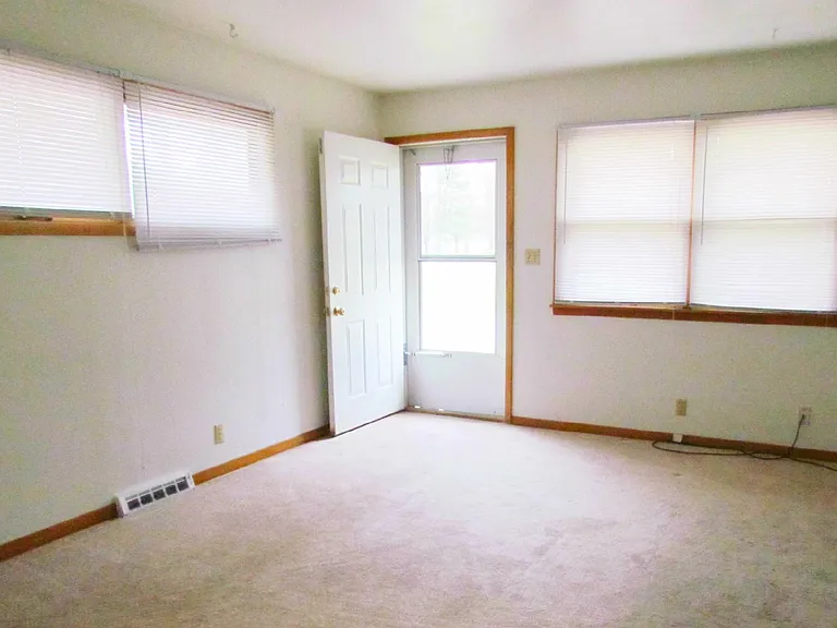 2724 D Ave NW — Photo 3
