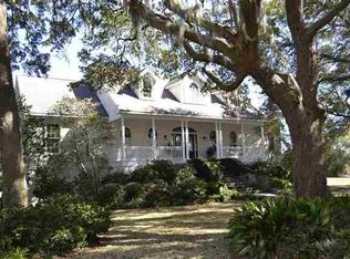 387 Fripp Point Rd, Saint Helena Island, SC 29920