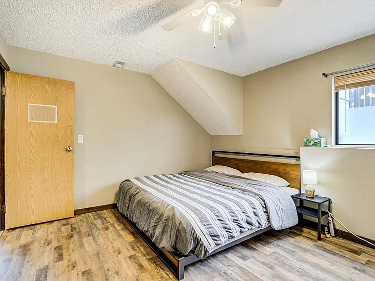 7425 Painted Rock Dr — Photo 48