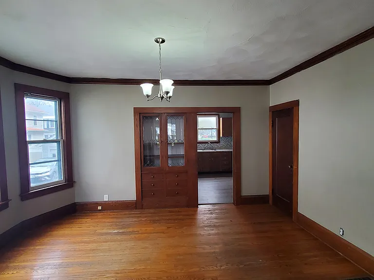 10-12 Lyon Pl — Photo 14
