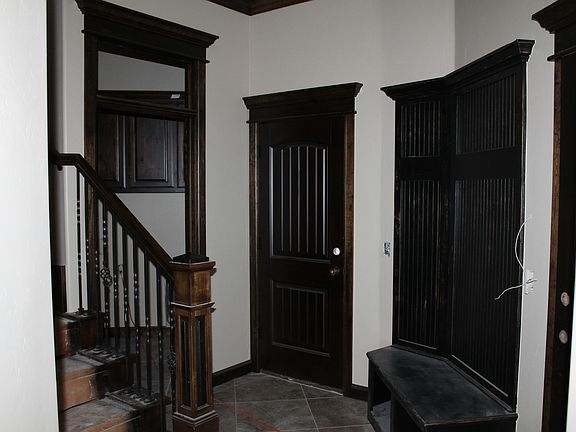 5th image of 9109 SW 36th St