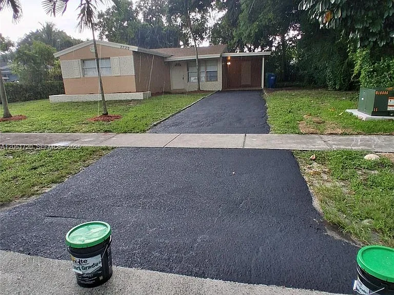 3730 NW 4th Ct — Photo 42