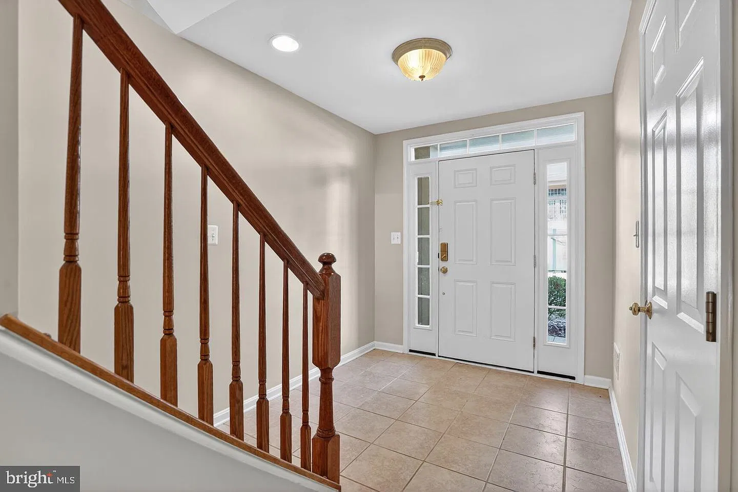 3 bed, 4.0 bath, 2196 sqft, $2,950 — Photo 2