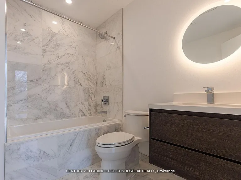 1315 Bay St #502 — Photo 11