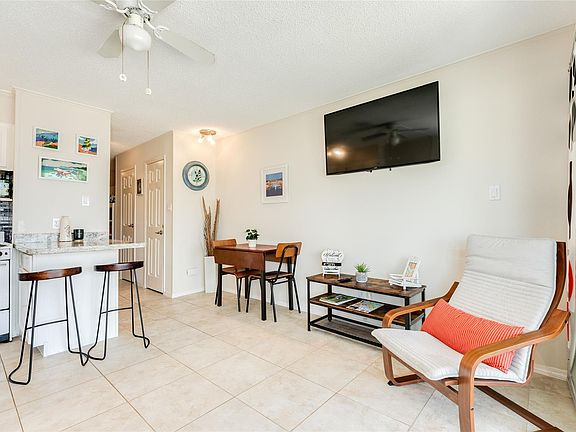 2nd image of 6102 Seawall Blvd #278