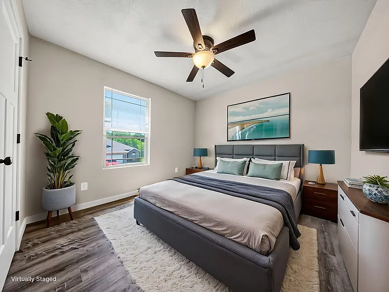 1420 S Treetop Ct — Photo 28