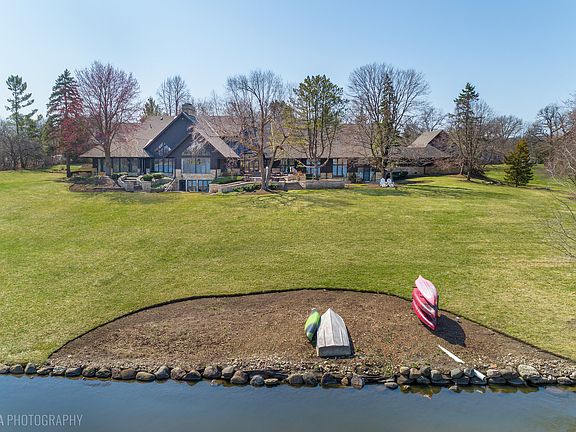 5th image of 82 Hawley Woods Rd