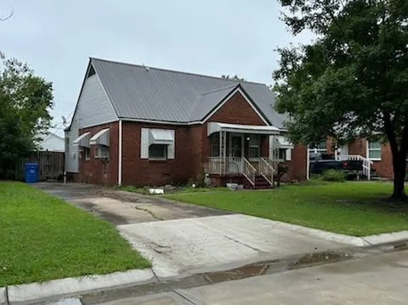438 J St NW, Miami, OK 74354