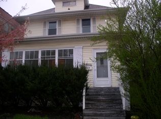 5210 N Lovejoy Ave, Chicago, IL 60630