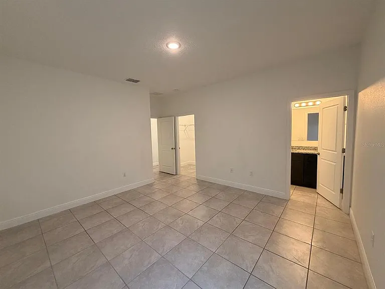 16100 SW 35th Ct — Photo 11