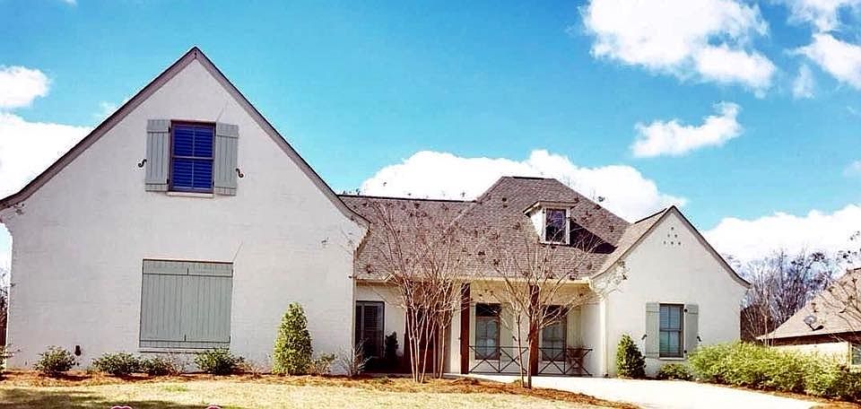 1st image of 185 Saint Ives Dr