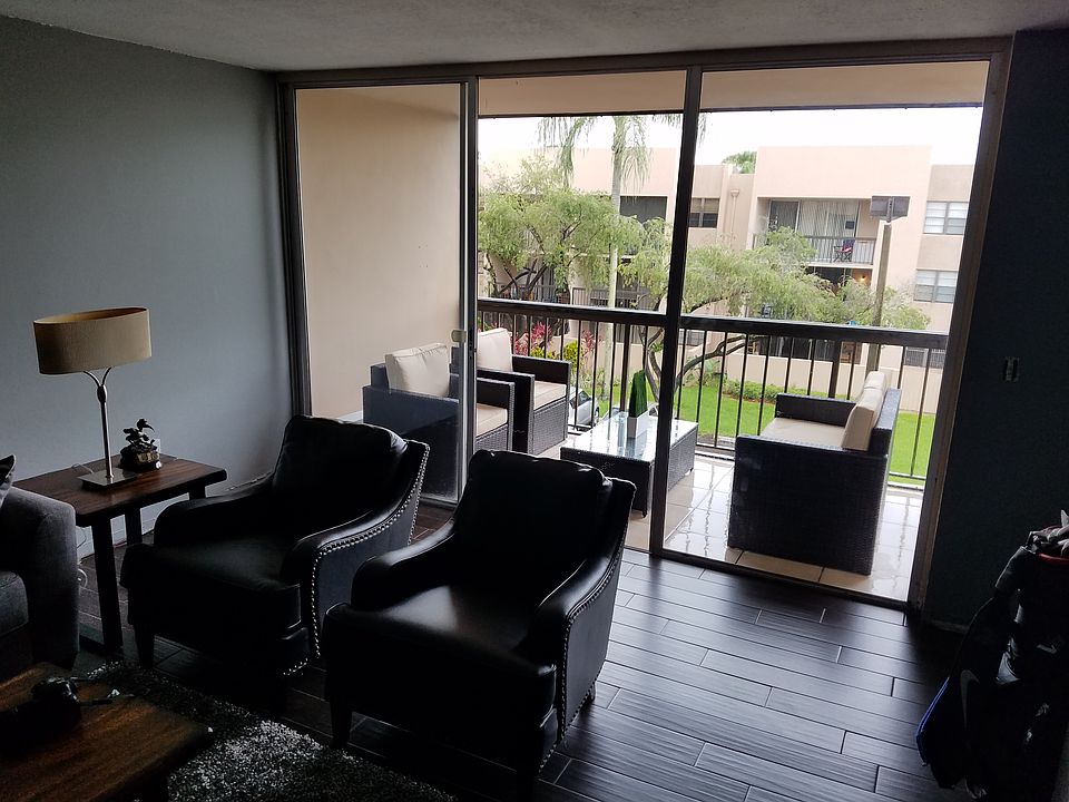 2nd image of 10525 SW 112th Ave APT 316