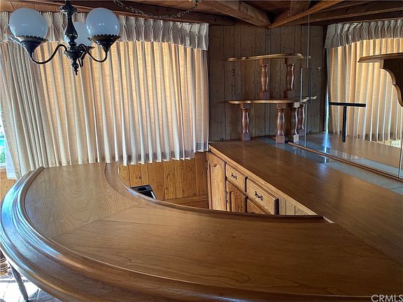 4th image of 4389 Miraleste Dr