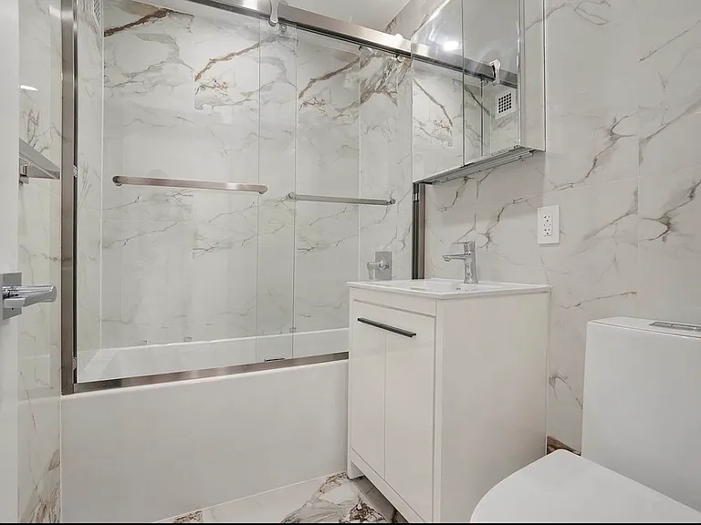 85 8th Ave #5E — Photo 5