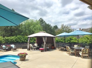 14216 Parkhill St, Overland Park, KS 66221