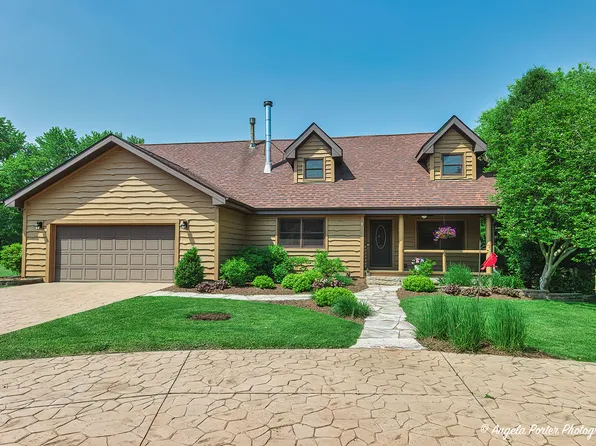 3619 Overlook Dr, Richmond, IL 60071