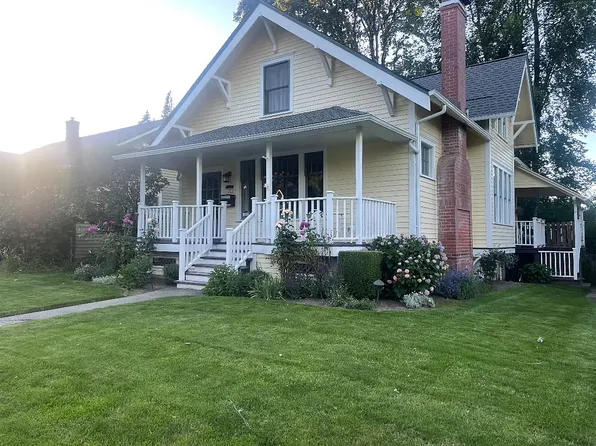 2027 17th Ave, Forest Grove, OR 97116