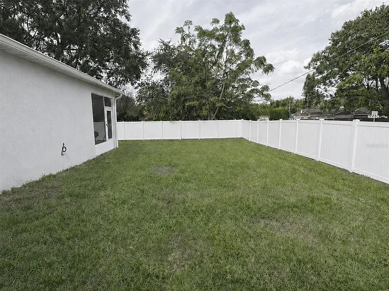699 W Kaley St — Photo 16