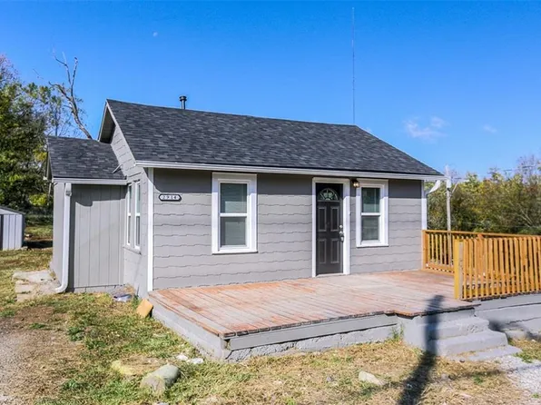 2914 Stark Ave, Kansas City, MO 64129