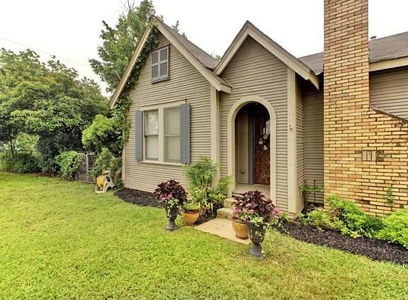 Wonderful curb appeal.
