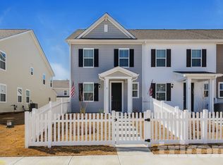 8 Lapwing Aly, Simpsonville, SC 29681