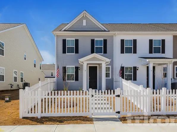 8 Lapwing Aly, Simpsonville, SC 29681