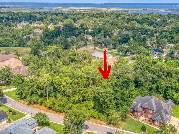 9518 Yarrow Cir, Pensacola, FL 32514