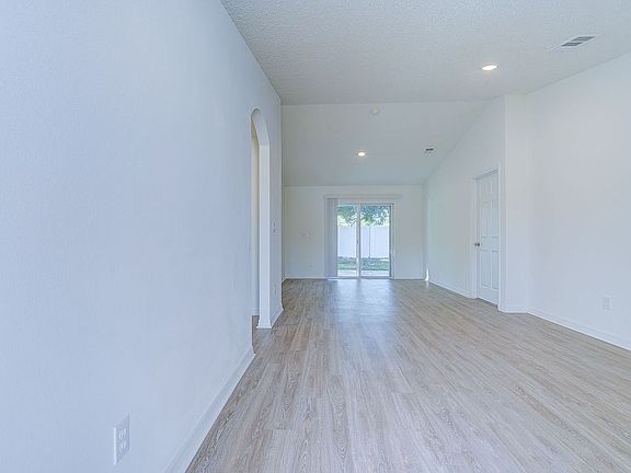 2nd image of 439 Chelsye Meadow Ct