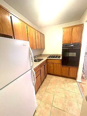 5th image of 125 Beach 124 St #7K