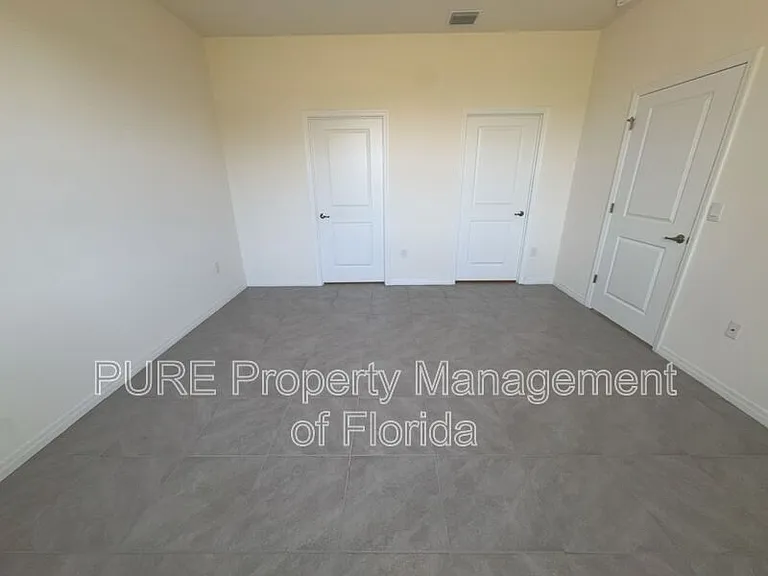 5416 NW 46th Lane Rd — Photo 24