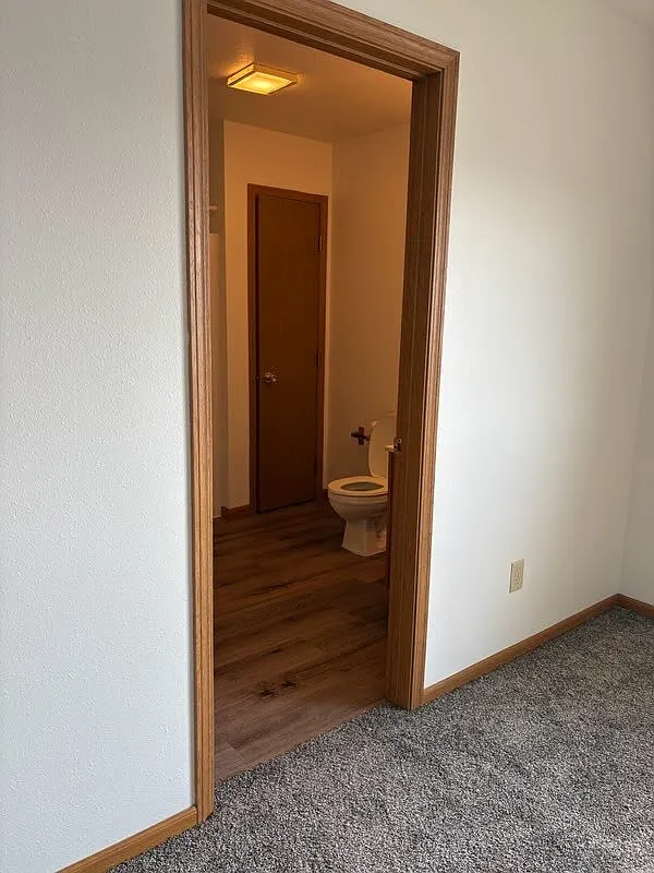 3 bed, 2.0 bath, $1,700 — Photo 2