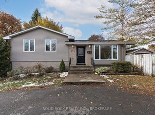 771 Old Colony Rd, Kingston, ON K7P 1E4