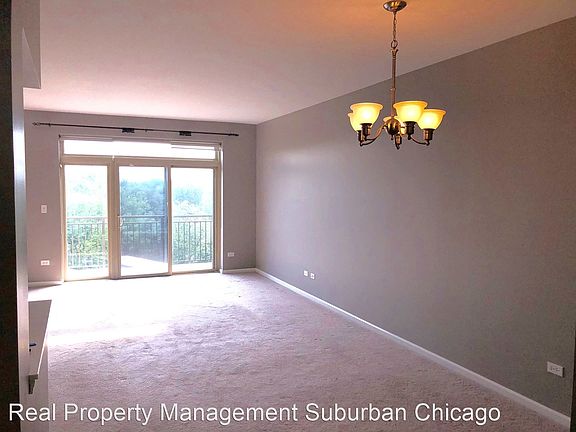 4th image of 615 Perrie Dr APT 604