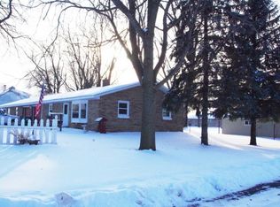 250 Main St #B, Green Isle, MN 55338