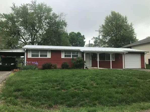 303 W Christy Dr, Savannah, MO 64485