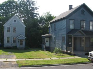 16 Yost St, Johnstown, NY 12095