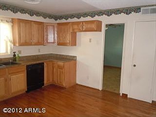 3rd image of 4520 W Altadena Ave