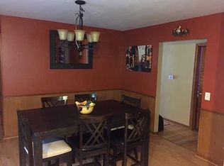 2442 Ridgeway Dr, Oregon, OH 43616