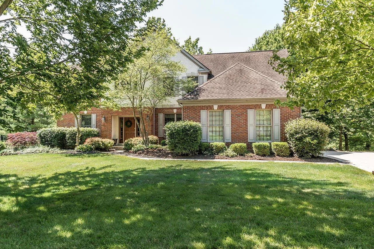 409 Engelwood Ct photo 1