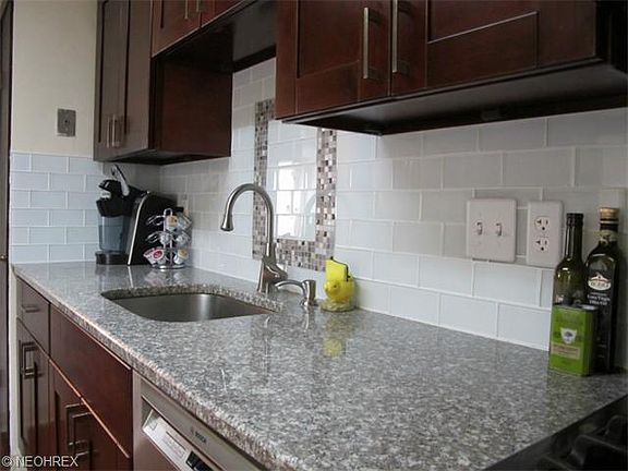 4th image of 32567 Jefferson Dr #23