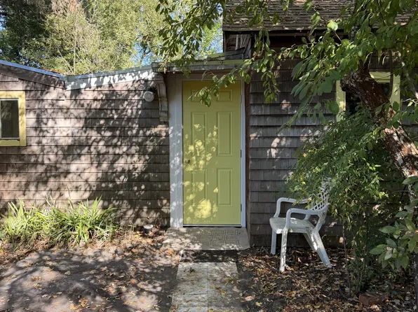 10521 Graton Rd, Sebastopol, CA 95472
