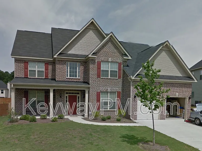 6017 Reynolds Cir — Photo 1