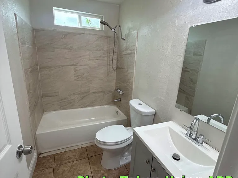 319 Monterey St #3 — Photo 6