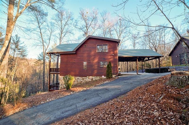 1st image of 138 Lucius Ln